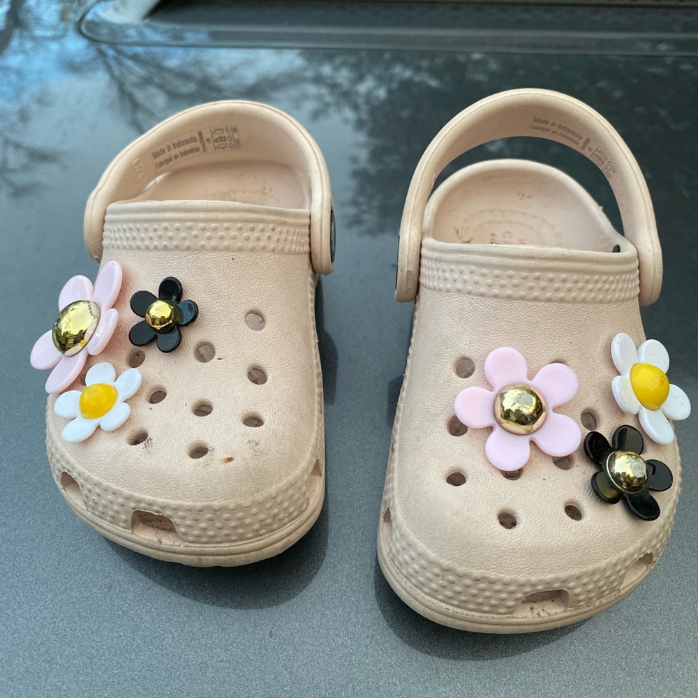 Toddlers Beige/Light Pink Clogs with Floral Accents